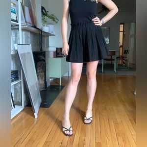 Pleated black skirt Zara size M